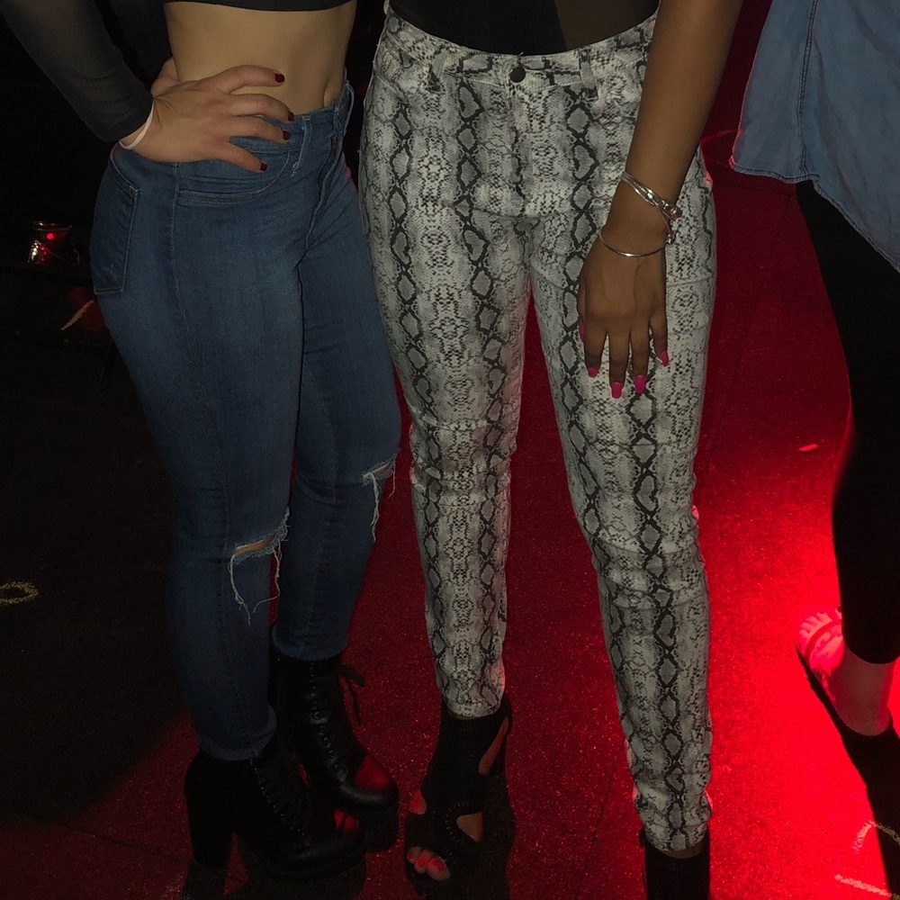Snake skin skinny jeans